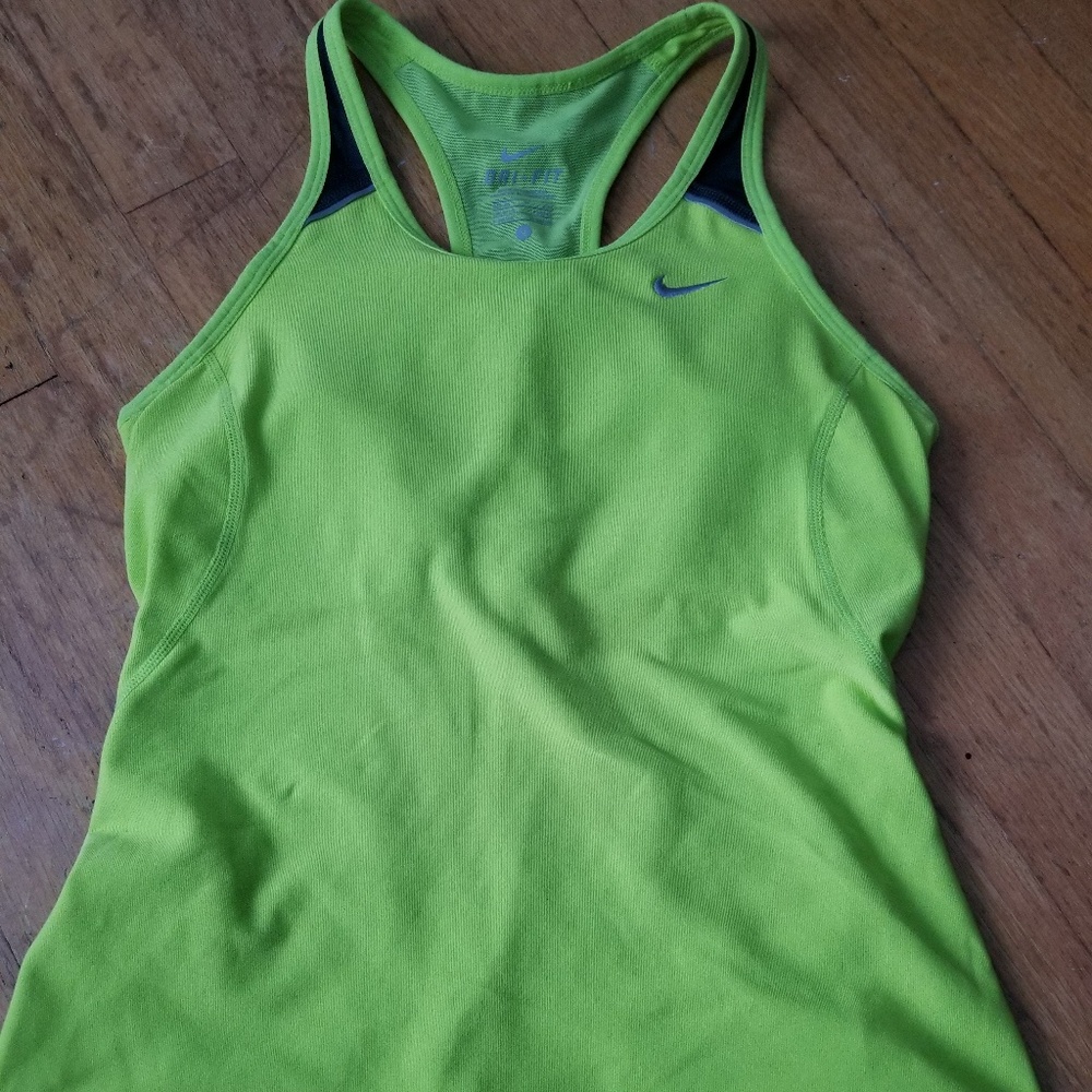 Nike dri fit women's workout tank top small